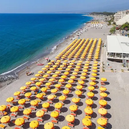 Apartamento Dama S On The Giardini Naxos