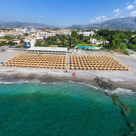 Apartamento Dama S On The Giardini Naxos